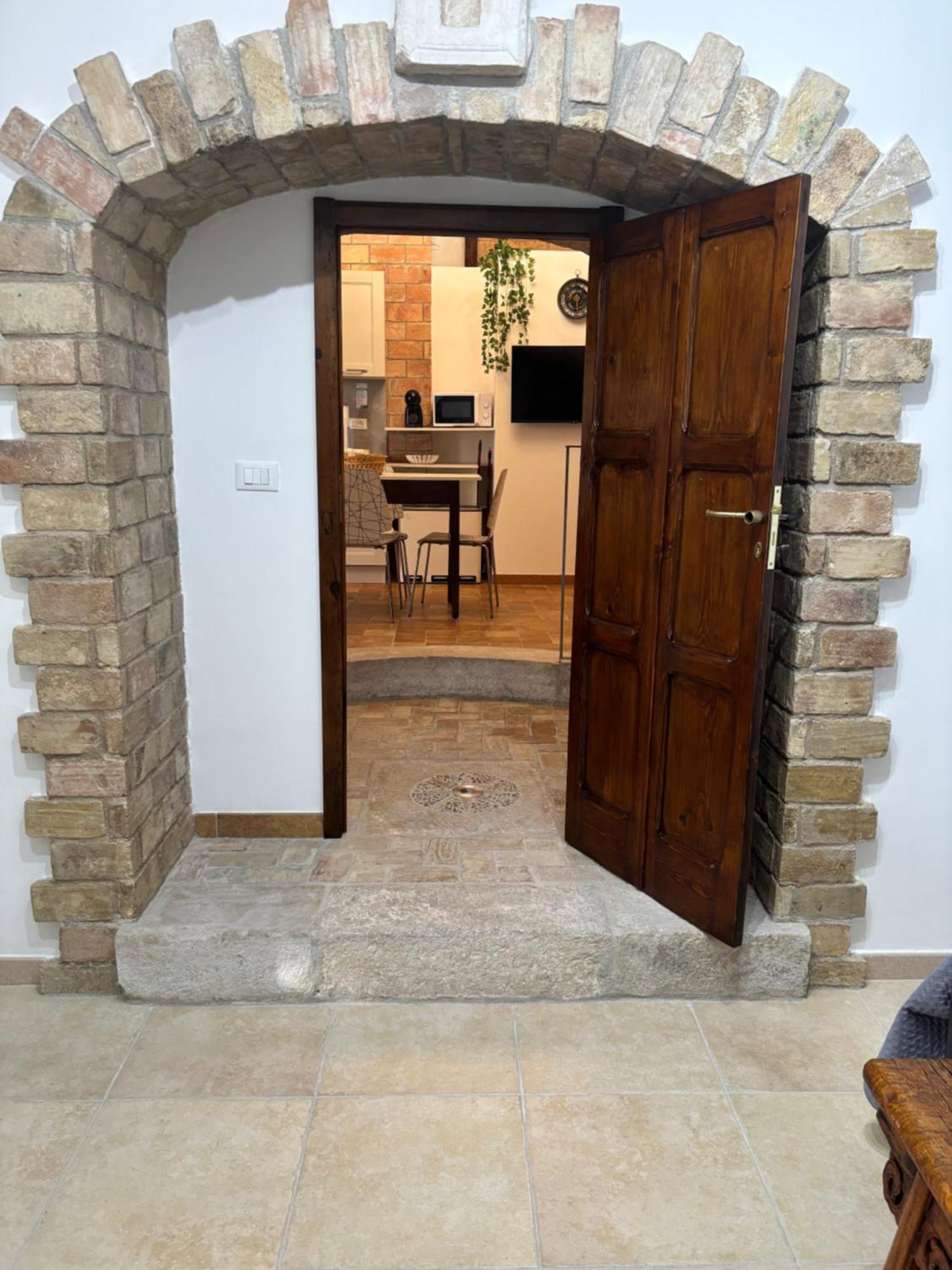 圣乔瓦尼·罗通多A Casa Di Laura公寓 外观 照片